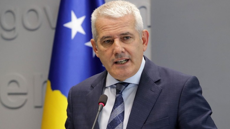 Plagosja e efektivëve në Suharekë, Sveçla: Akte të tilla janë të papranueshme, rendi dhe ligji do të mbizotërojnë në Kosovë
