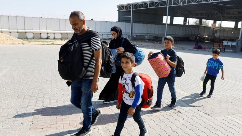 Disa fëmijë palestinezë me kancer dërgohen në Egjipt për trajtim