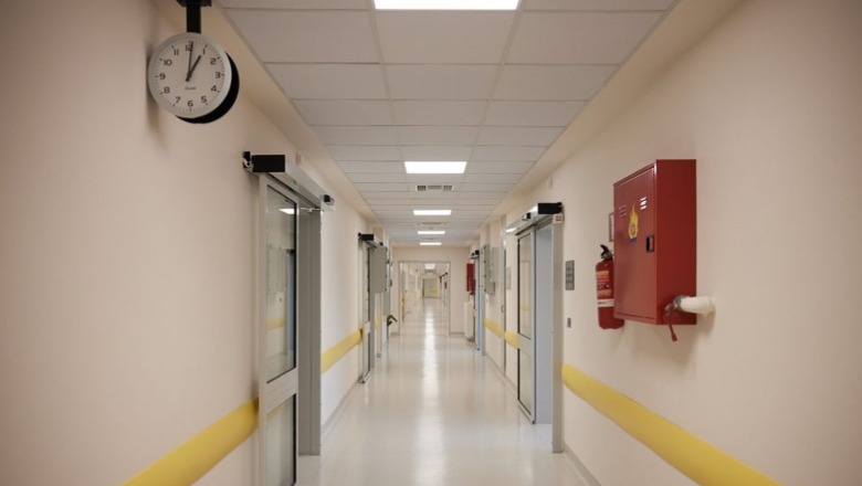 Greqi/ Mjeku urolog bën kërkesën e pazakontë, kërkon 10 patina elektrike për stafin të lëvizë brenda spitalit 