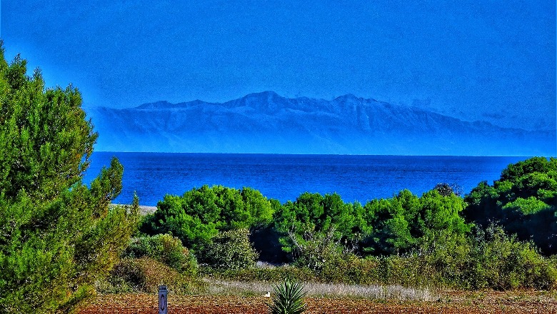 FOTOLAJM/ Pamje piktoreske të maleve shqiptare të shkrepura nga Otranto ️️