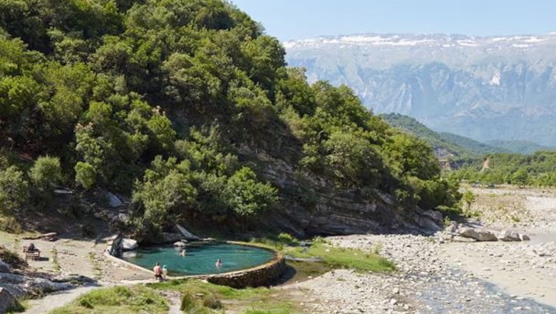 'The Guardian': Banjat e Bënjës mes nëntë ujërave termale më tërheqëse natyrore në Evropë