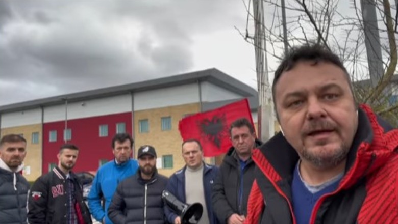 Shqiptarët protestë në qendrën e dëbimit në Angli pas vetëvrasjes së bashkatdhetarit: Krim, të mbahet përgjegjësi