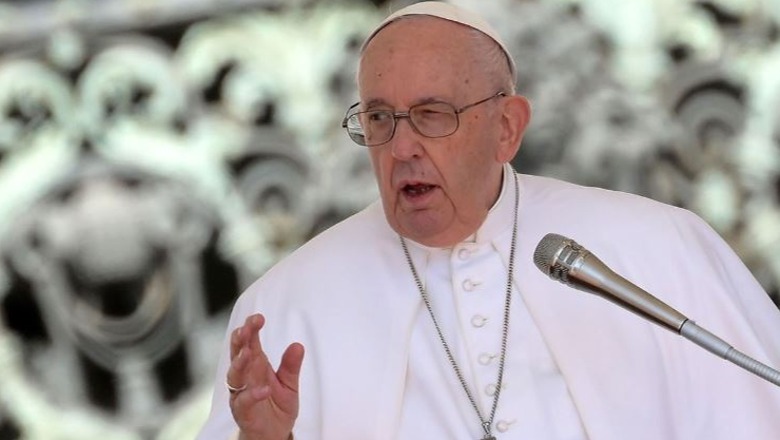 Papa Françesku: Të mos i dorëzohemi luftës, nga ajo fitojnë vetëm prodhuesit e armëve