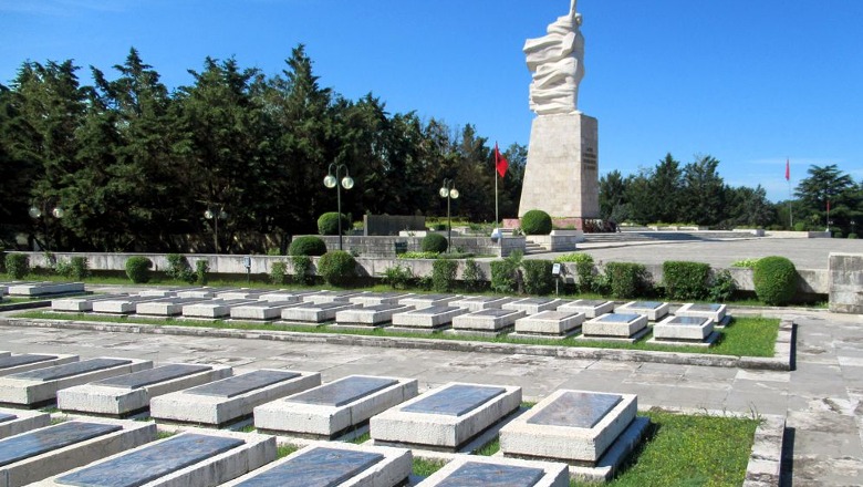 Pr/buxheti 2024/ Peleshi kërkon 200 mln lekë për restaurimin e Varrezave të Dëshmorëve  