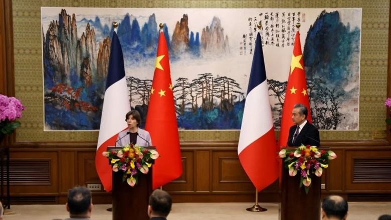 Franca i kërkon Kinës të mos mbështesë Rusinë në Ukrainë