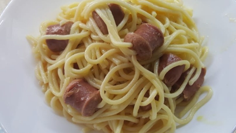 Makarona spageti me salçiçe nga zonja Albana