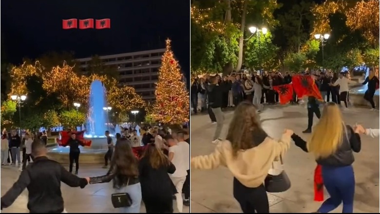 VIDEOLAJM/ Me flamuj kuqezi e këngë popullore, shqiptarët kërcejnë valle para parlamentit në Athinë