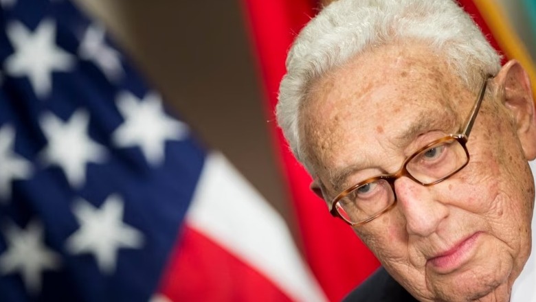 Henry Kissinger dhe qëndrimi i tij i transformuar për ndërhyrjen ushtarake në Kosovë