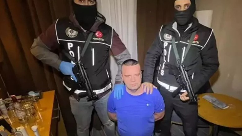 VIDEO/ Një tjetër i shumëkërkuar i rrezikshëm arrestohet në Turqi, e kërkonte edhe Britania