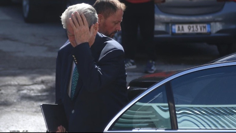 Frrok Çupi: Sapo shikon arkivol, i ngrihen puplat - Shqiptarja.com