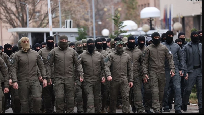 Njësitë Speciale protestojnë para qeverisë në Kosovë, shpalosin një sërë kërkesash