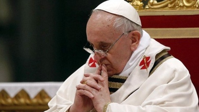 Papa Francesku: Këtë Krishtlindje le të kujdesemi për të tjerët