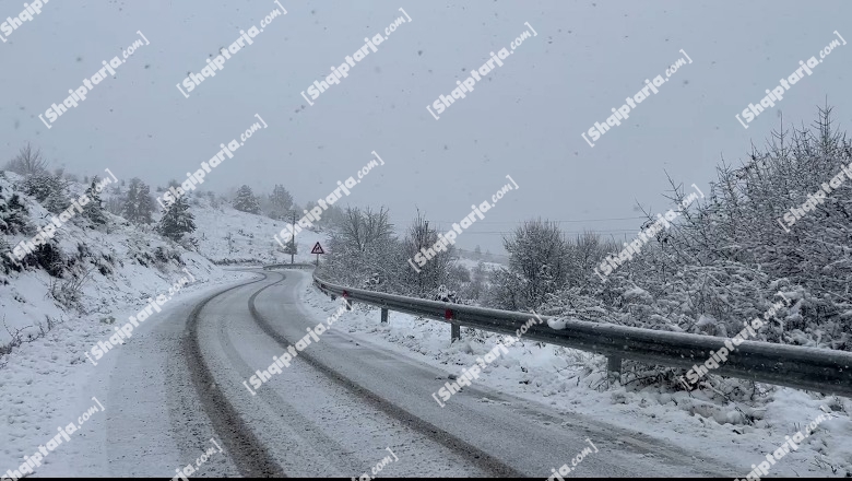Fundjavë me dëborë në Korçë, Shkodër dhe Kukës! Rrugët e hapura në fshatrat turistikë Dardhë e Theth! Rama: Borëpastrueset në terren, lëvizni me zinxhirë