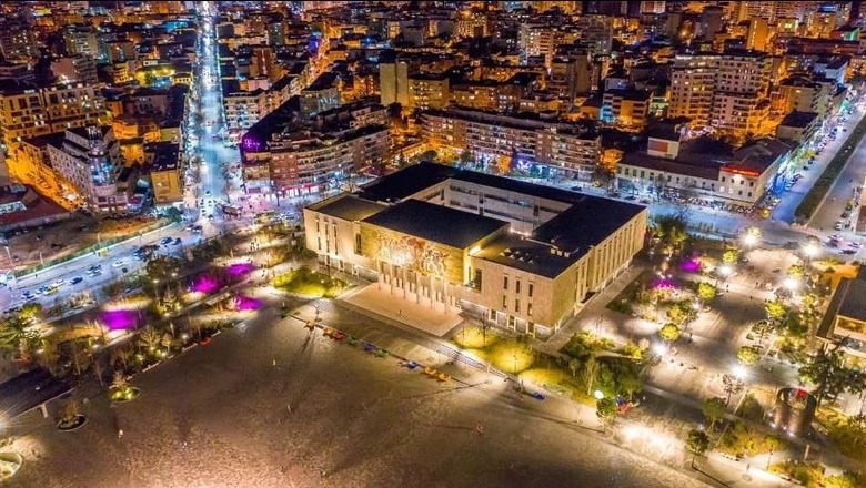 Huffpost nxjerr Tiranën një nga destinacionet e 2024-ës