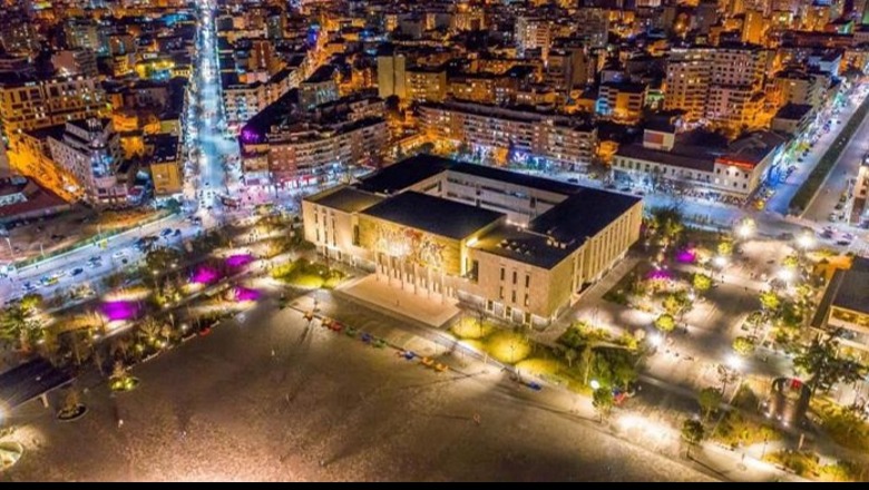 Huffpost nxjerr Tiranën një nga destinacionet e 2024-ës