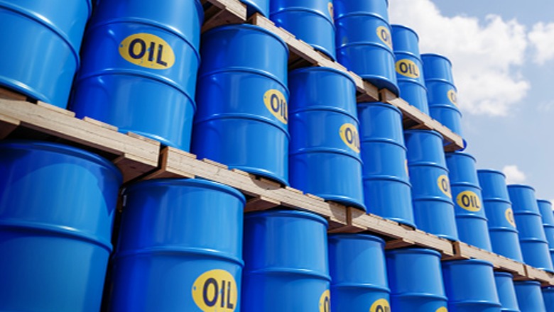 Çmimi i naftës bruto në bursë zbret në 77 dollarë fuçia! Në nivelin më të ulët prej dhjetorit 2023