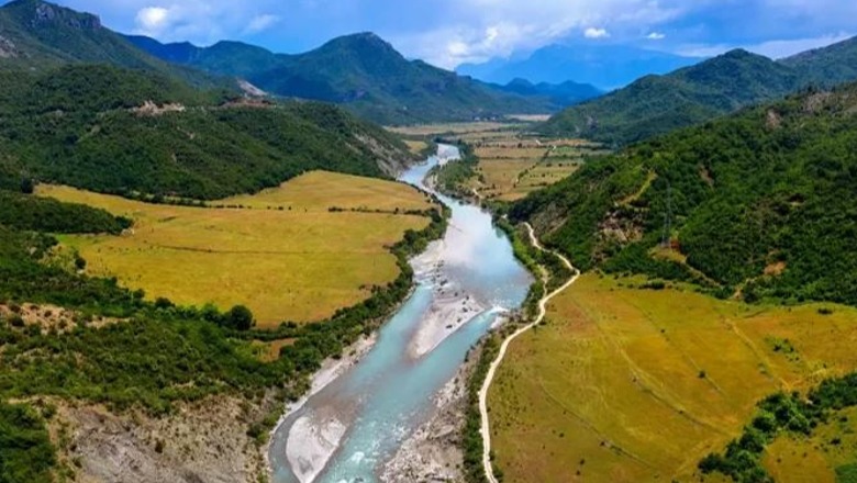 'CNN Travel': Shqipëria mes destinacioneve më të bukura për t’u vizituar në 2024