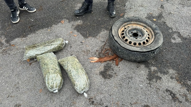 VIDEO/ Kapen me drogë në makinë, arrestohen dy shqiptarë në Tetovë! 3 pako marijuanë të fshehura në gomën rezervë