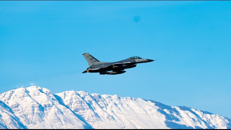 Avionët amerikanë mbi Bosnjë Hercegovinë, shenjë paralajmërimi ndaj thirrjeve serbe për shkëputje