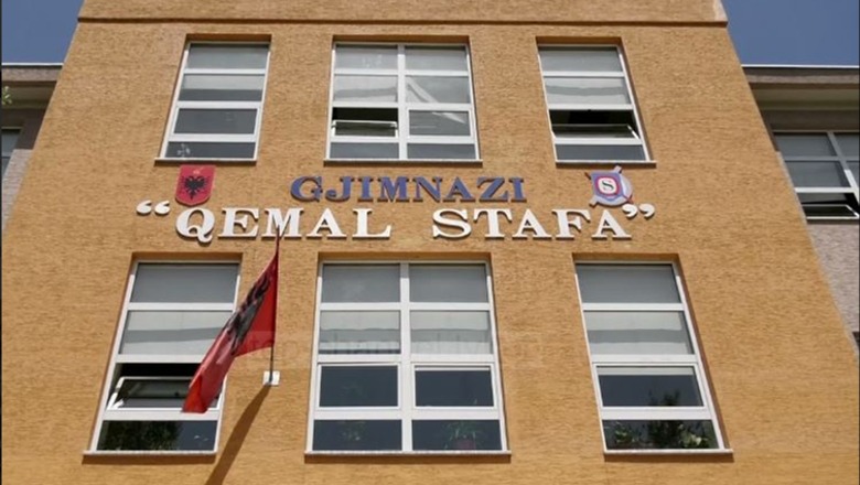 Tiranë/ Thikë 15 vjeçarit në gjimnazin ‘Qemal Stafa’ se i ngacmoi të motrën