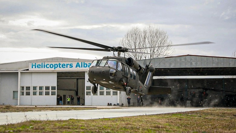 UH-60 Black Hawk në bazën ajrore të Farkës! Peleshi dhe David Wisner i inspektojnë! SHBA garanton mirëmbajtjen e trajnimin e pilotëve