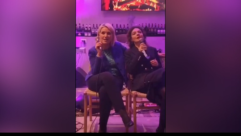VIDEOLAJM/ Mimi Kodheli dhe Elisa Spiropoali ja marrin këngës në festën e FRESSH