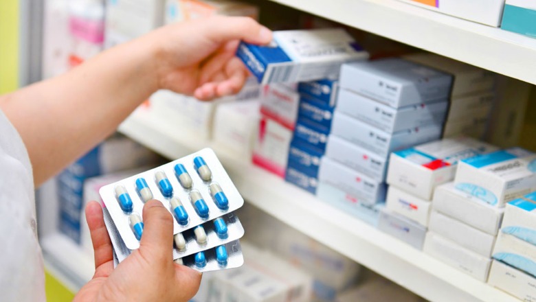 Shqiptarët paguan nga xhepi 141 mln euro për blerjen e produkteve farmaceutike më 2023, financuan 55% të konsumit