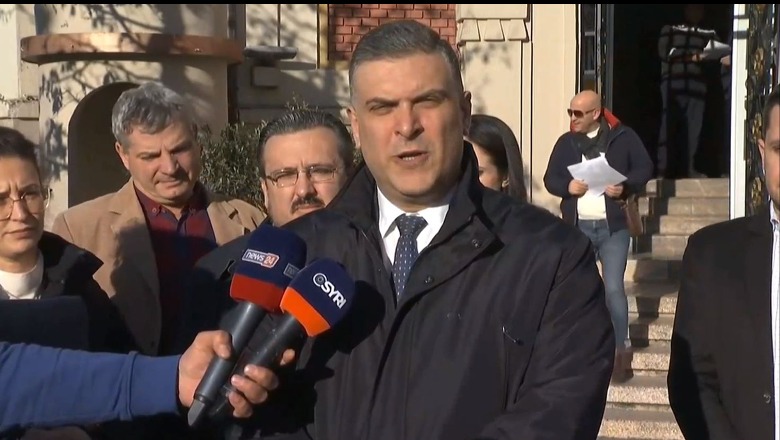 U përjashtua me dy muaj nga Këshilli Bashkiak i Tiranës, Tedi Blushi: Vendim për t’i mbyllur gojën opozitës