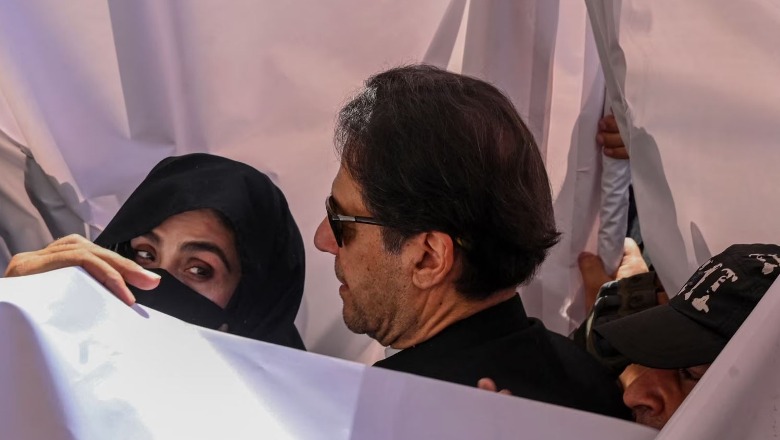 ish-kryeministri pakistanez Imran Khan dhe gruaja e tij dënohen me burg për martesë të jashtëligjshme