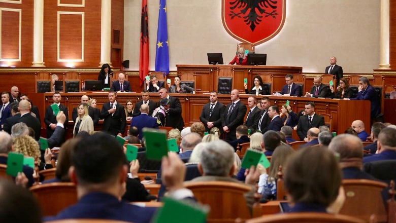 Ministrja Spiropali: Pr/ligjet që miratuam në Kuvend në shoqërinë e një skene nga cirku opozitar