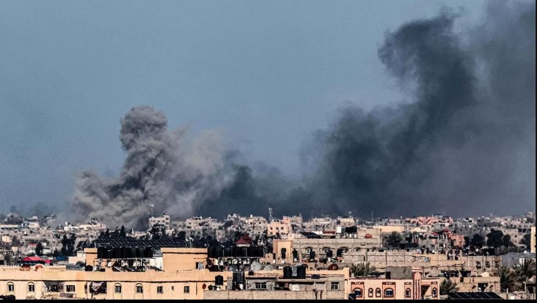 Lufta/ Izraeli bombardime në Rafah, 44 viktima mes tyre 10 fëmijë! Forcat izraelite: Shefi i inteligjencës së Hamasit u vra gjatë një bastisje