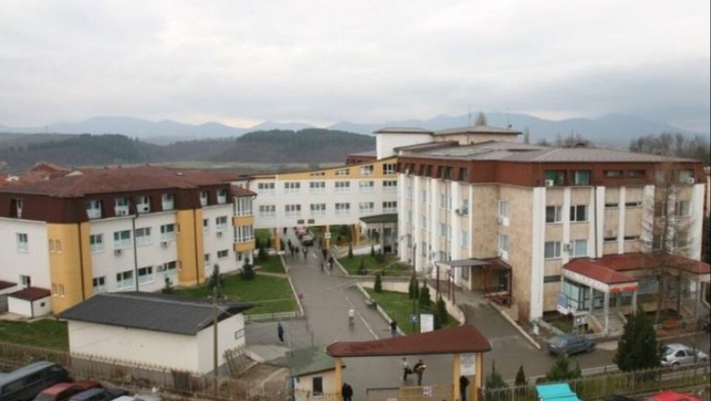 Shkoi në spital me shenja dhune, 4 vjeçarja në Gjakovë vdes në spital! Dyshohet të jetë rrahur nga familjarët