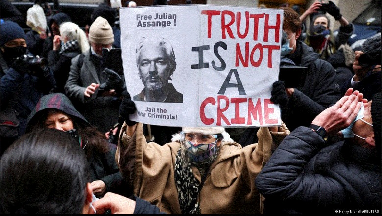 Do të ekstradohet themeluesi i Wikileaks - Julian Assange?