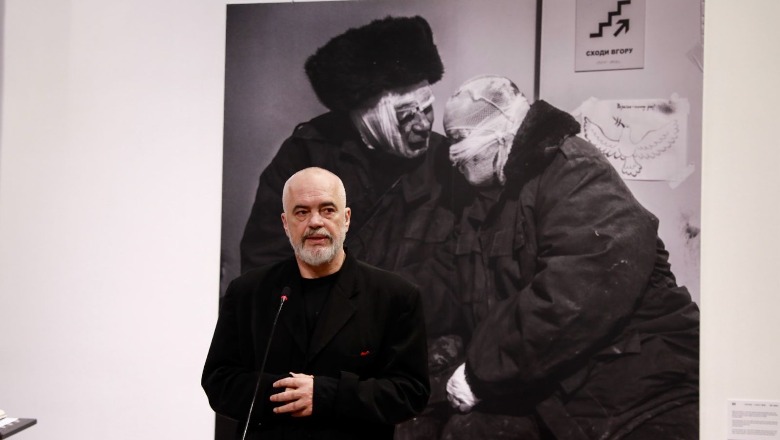Zelensky javën e ardhshme në Tiranë, çelet ekspozita 'Ukraina, një krim lufte', Rama: Në samit liderët nga Evropa Juglindore
