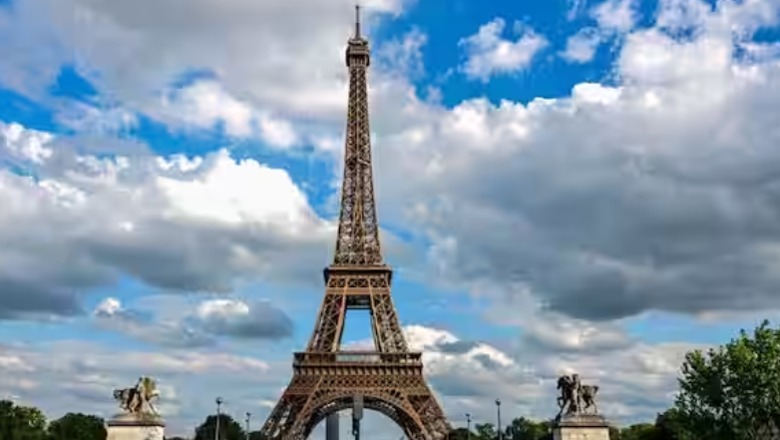 Pëfundon greva e sindikatave në Paris, kulla Eiffel rihapet nesër pas bllokimit 6 ditor
