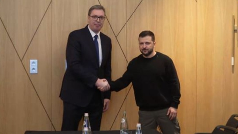Takimi Zelensky-Vuçiç në Tiranë, presidenti ukrainas: Serbia, e rëndësishme për zbatimin e planit për paqen me Rusinë
