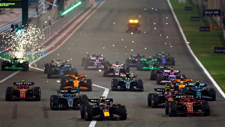 Formula 1/ Max Verstappen e nis aty ku e mbylli, fiton garën e parë të sezonit në Bahrein! Edhe Ferrari në podium