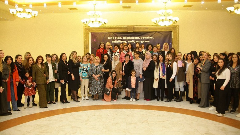 Bashkia Shijak organizon konferencën me titull 'Unë jam grua!'