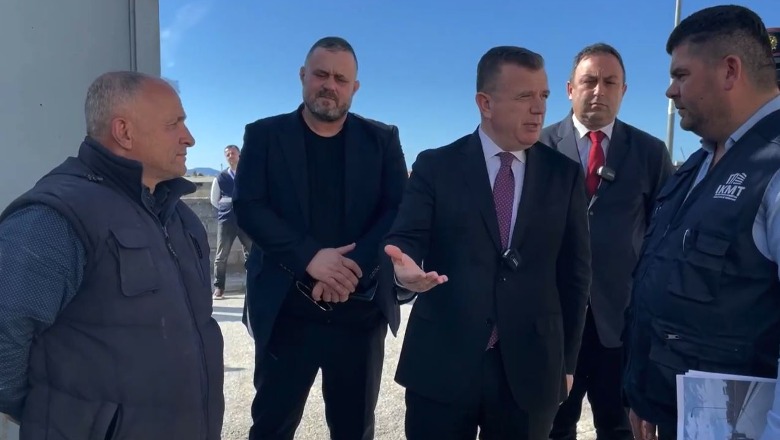 Aksioni i IKMT për zhvendosjen e 'varrezave' të makinave, procedura që ndiqet! Balla në Vlorë: Kryeqytet i turizmit, të pastrojmë territorin