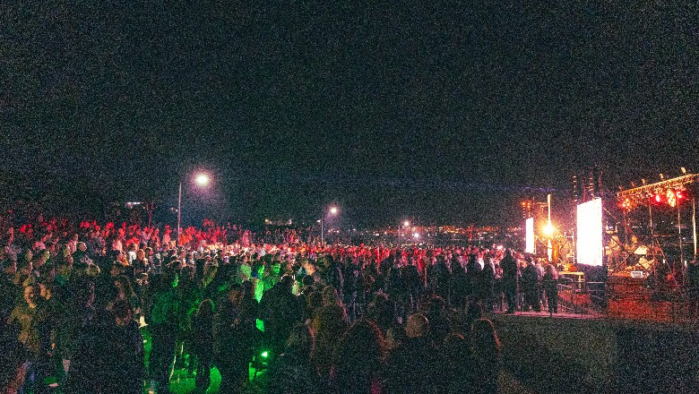 Rini 360 gradë, Muzhaqi: Festuam Ditën e Verës me të rinjtë në Liqenin e Paskuqanit