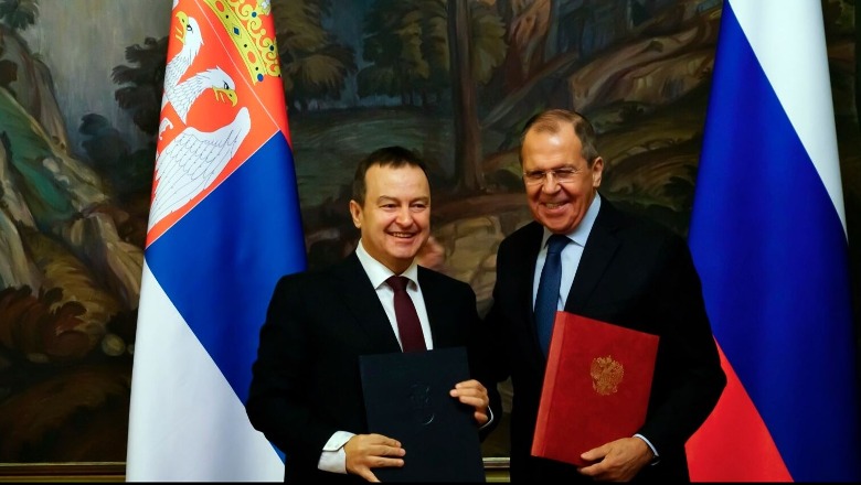 Daçiç takohet sot me Lavrovin në Moskë, do të shohin dhe ndeshjen Rusi-Serbi