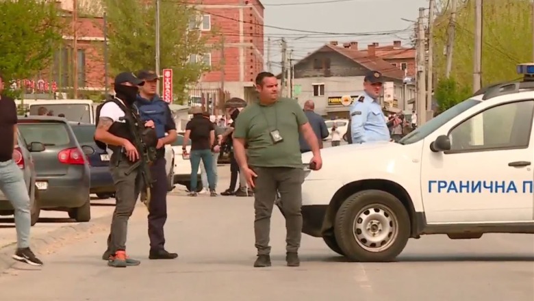 Maqedoni e Veriut/ Sulmohet me armë kryetari shqiptar i komunës së Haraçinës, Rivdan Haraçina i shpëton 20 plumbave! Plagoset shoferi e nëpunësi