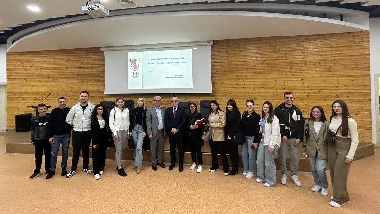 Inspektori i Lartë i Drejtësisë Metani takohet me studentët në Shkodër, nënshkruan marrëveshje bashkëpunimi me Universitetin ‘Luigj Gurakuqi’