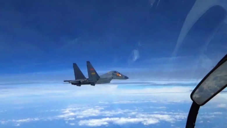 Avionët kinezë patrullojnë mbi Detin e Kinës Jugore ku SHBA-ja me aleatë njoftuan për stërvitje detare