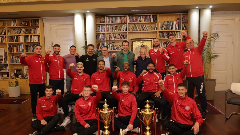 Veliaj takon fituesit e Kupës së Shqipërisë në volejboll: Mbështetje për ekipet sportive për të ecur në kupat Europiane
