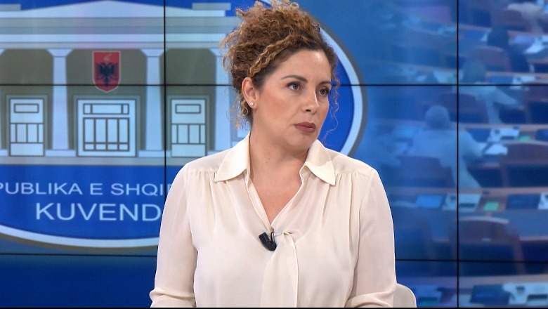 Olta Xhaçka në Report Tv: Kuvendi s'më shpëtoi mandatin! Opozita po më detyron të bëj avokaten e bizneseve të burrit tim