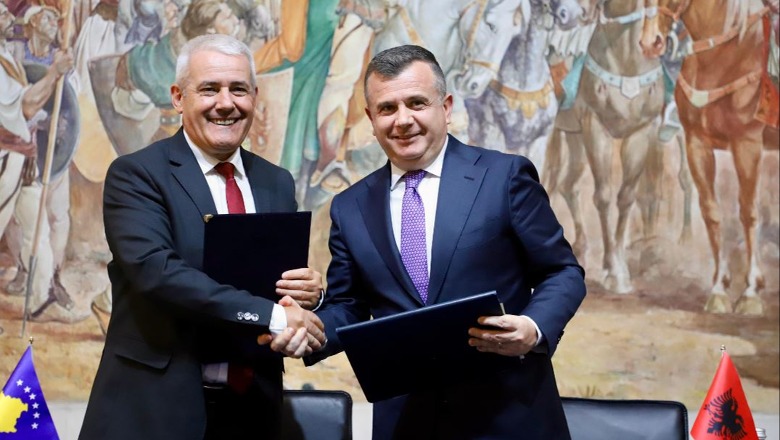 Firmoset marrëveshja, qytetarët e Kosovës e Shqipërisë 9 muaj kalim pa kontrolle në Morinë