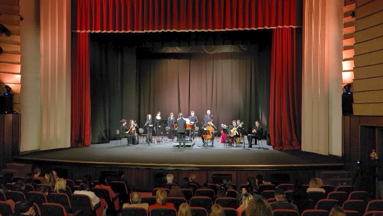 “Sheshi, kisha, teatri”, Konservatori i Potencës koncert në Durrës! Aliberti: Vepra të muzikës popullore, etnike dhe baroke