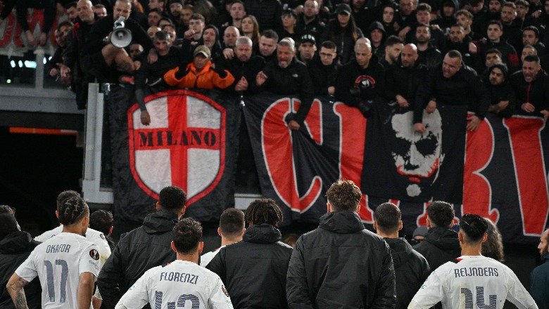 Milan i dërrmuar nga eliminimi, tifozët i kërkojnë llogari futbollistëve! Ultimatum për derbin, trajneri Pioli i ikur