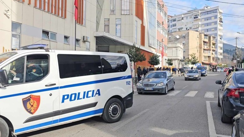 I shpallur në kërkim për grabitjen e kryer në 2016, arrestohet 42-vjeçari në Elbasan